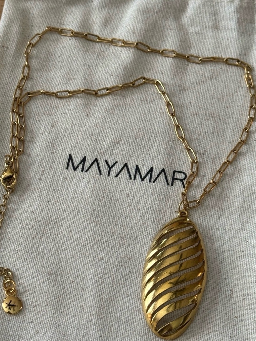 MAYAMAR Gold Wave Pendant on long paper clip chain Necklace NEW